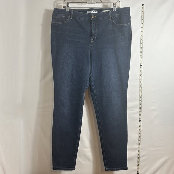 Code Bleu Denim - Code Bleu Soho Skinny denim high rise skinny jeans 28 in inseam size 16W